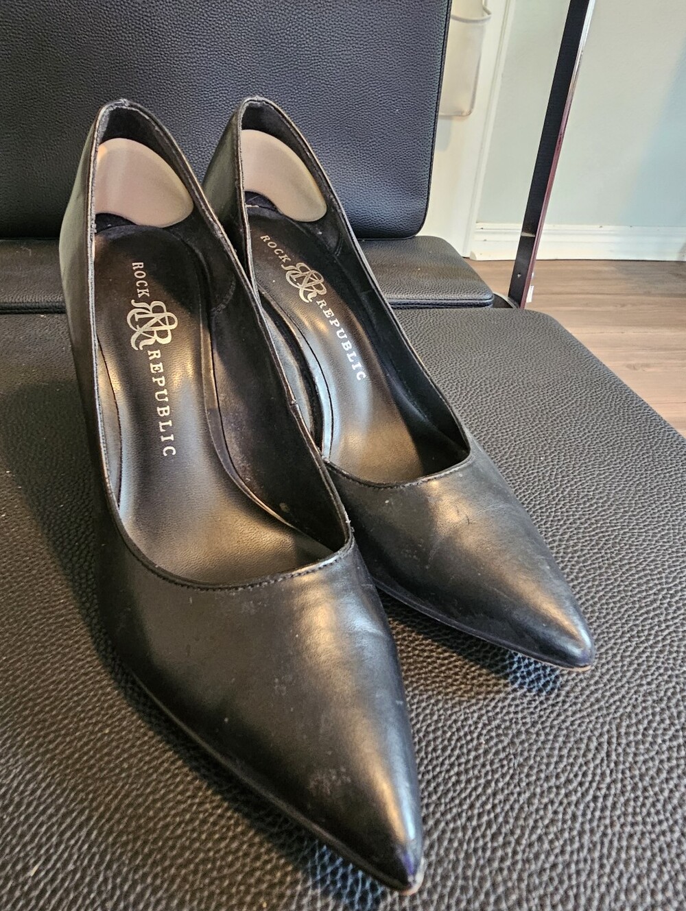 Rock & Republic Black Leather Pointed-Toe Heels